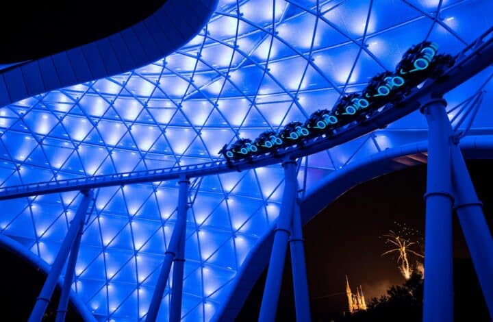 TRON Lightcycle / Run Debuts April 4